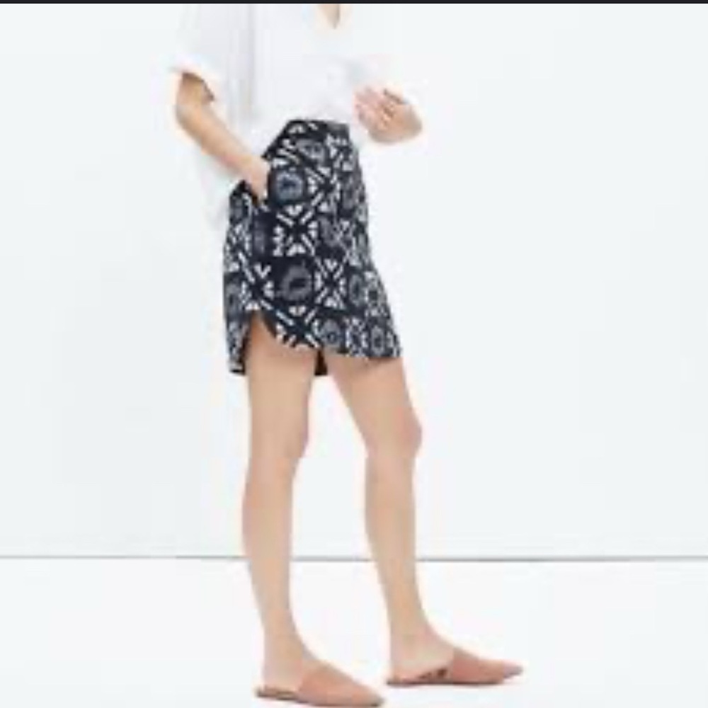 Madewell  Distance Batik Grid  100% Silk Skirt. Size Small. Style # E9539.